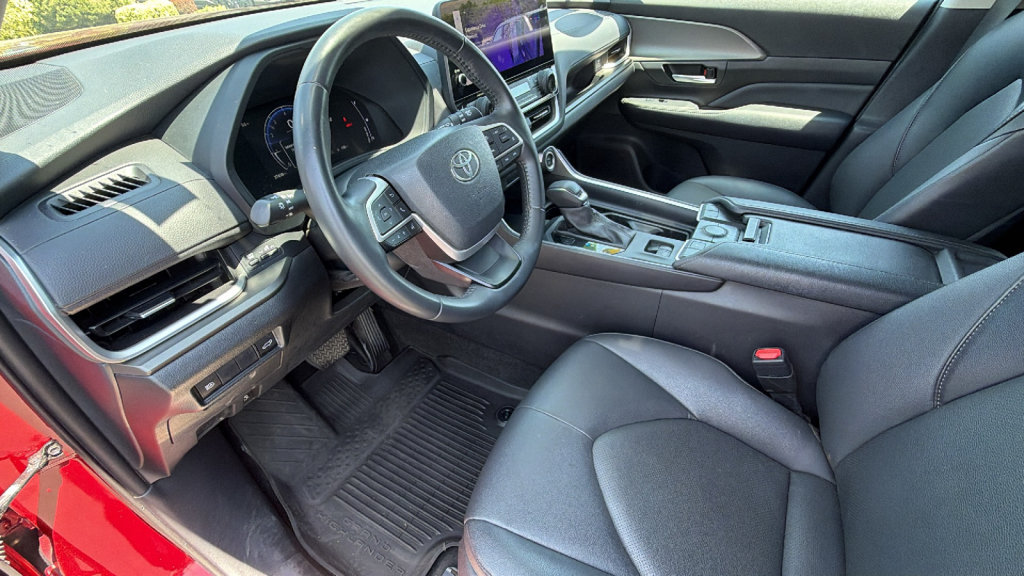 Certified 2024 Toyota Grand Highlander AWD image 10
