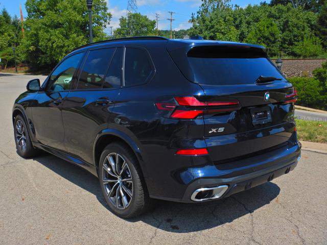 Used 2026 BMW X5 xDrive40i w/ M Sport Package AWD/4WD image 6