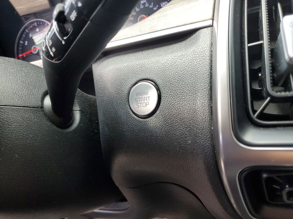 Certified 2022 Kia Sorento EX w/ Panoramic Sunroof Package image 29