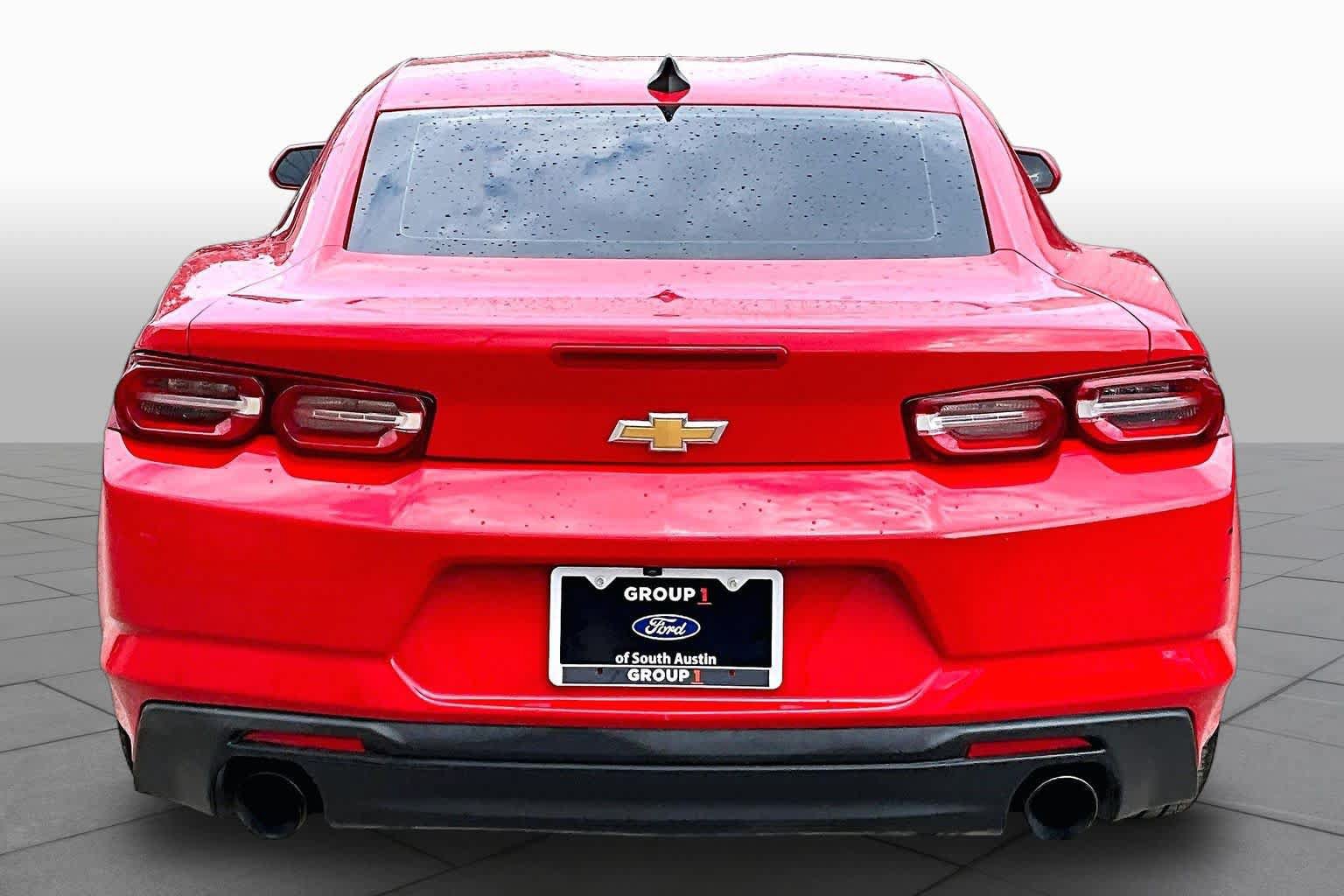 Used 2023 Chevrolet Camaro LT RWD image 5