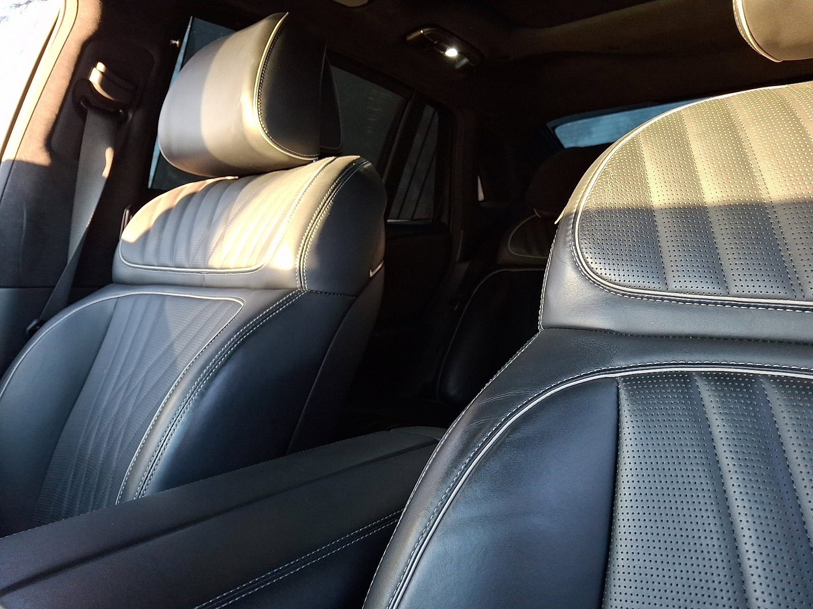 Used 2023 Genesis G90 3.5T image 18