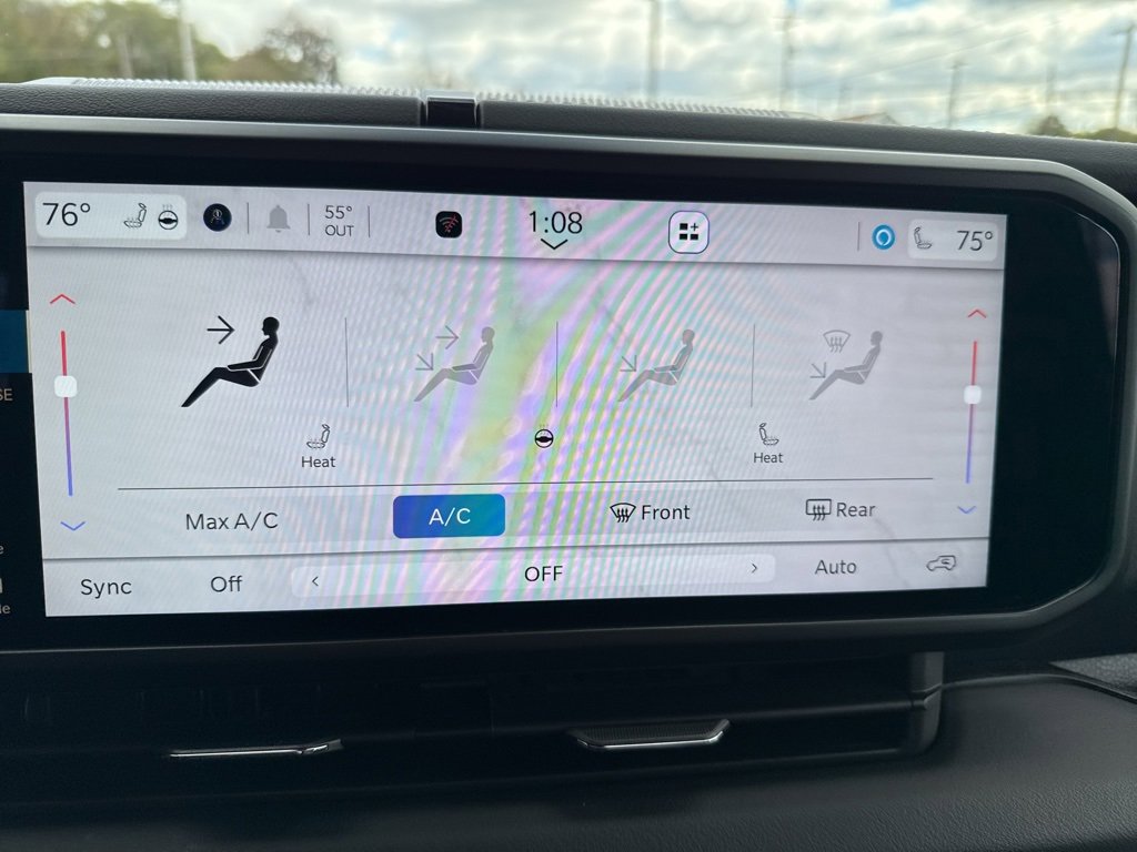 Used 2024 Jeep Wrangler High Altitude image 24