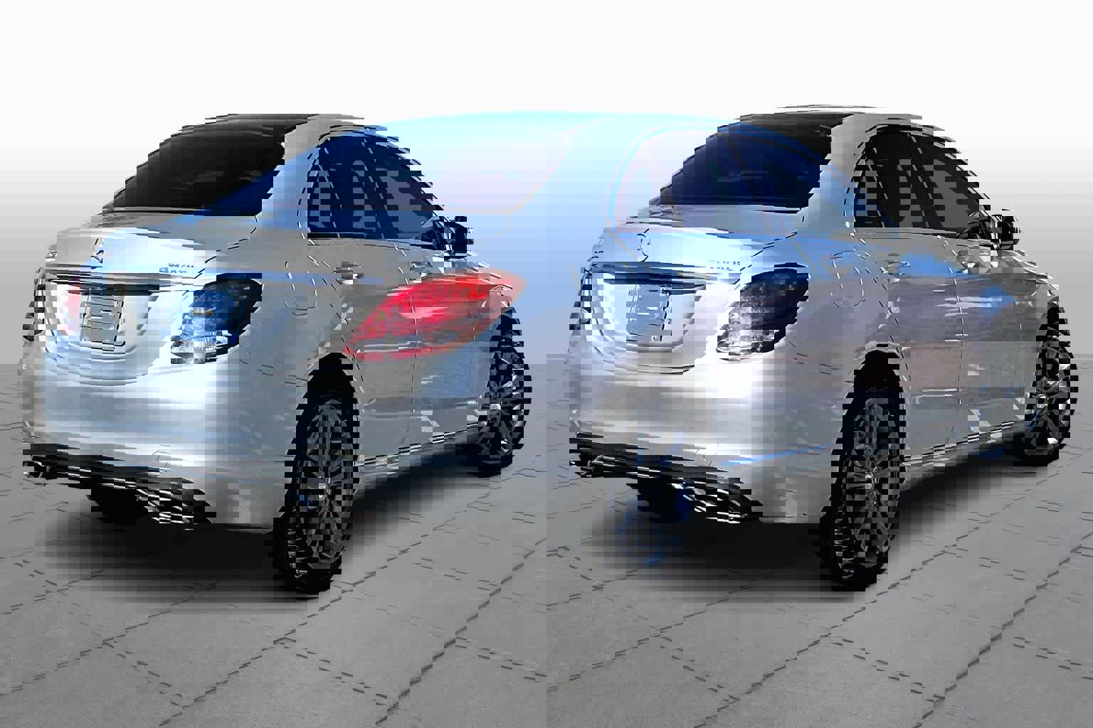 Used 2015 Mercedes-Benz C 300 4MATIC Sedan image 12