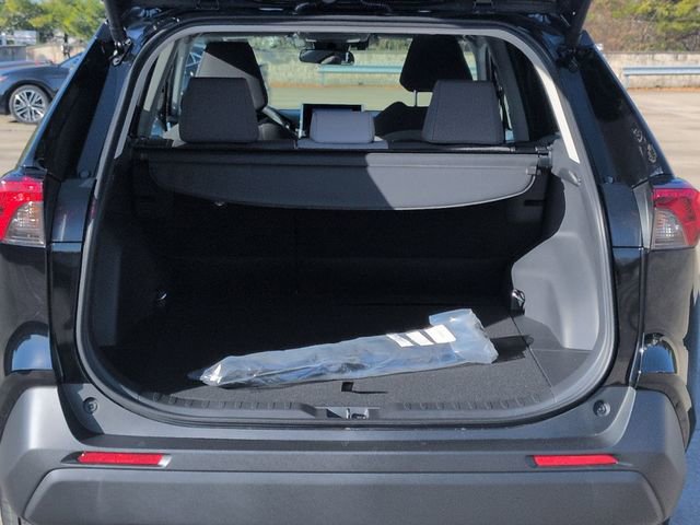 New 2025 Toyota RAV4 XLE image 27