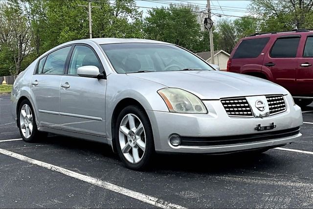 Used 2004 Nissan Maxima 3.5 SE w/ Sensory Pkg FWD image 2