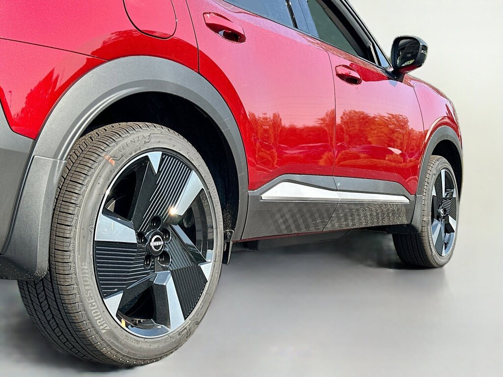 New 2026 Nissan Kicks SR w/ SR Premium Package image 13