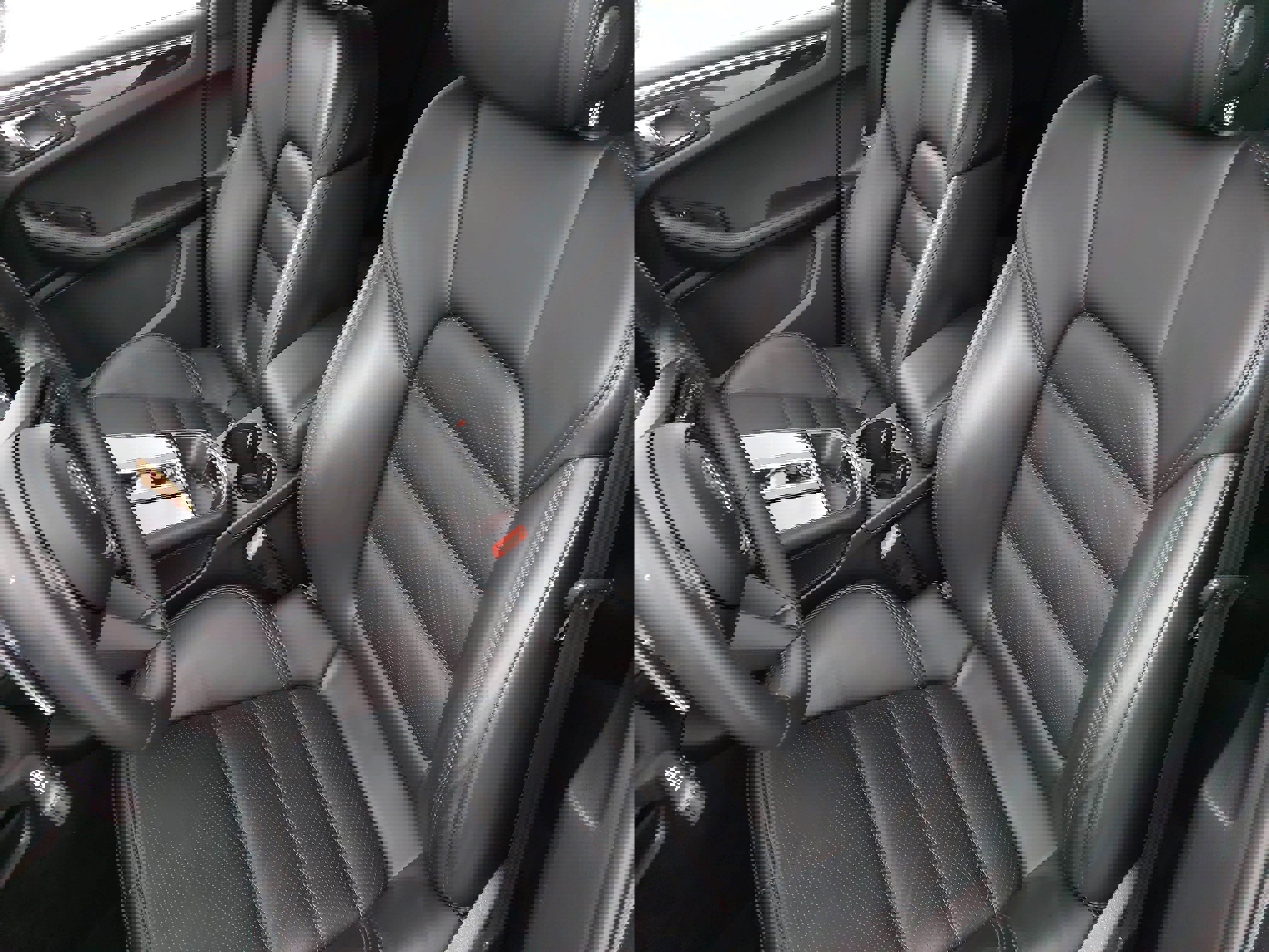 Certified 2024 Porsche Macan Turbo image 17