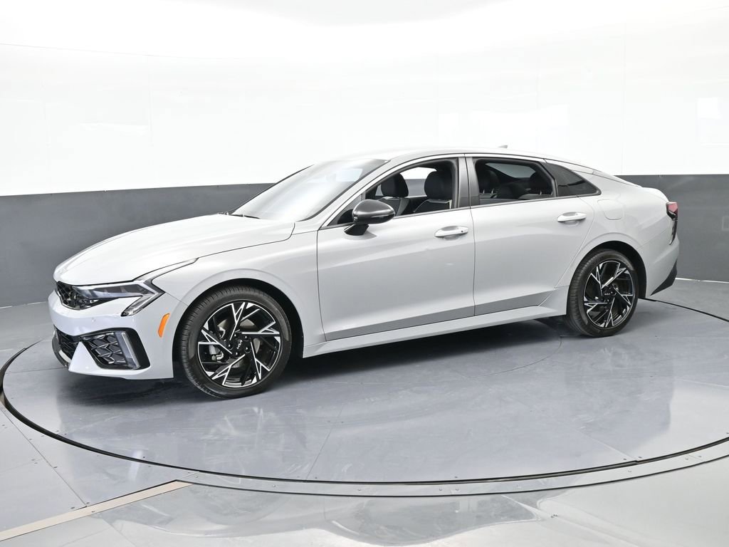 Used 2025 Kia K5 GT-Line image 2