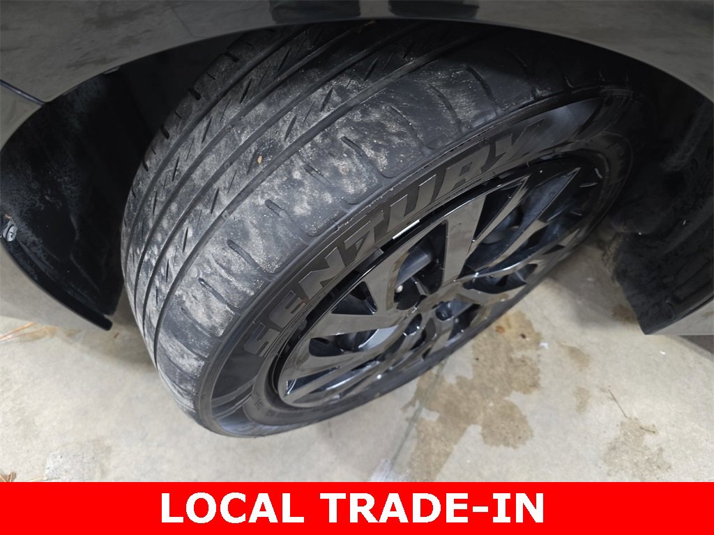 Used 2018 Toyota Corolla LE image 29