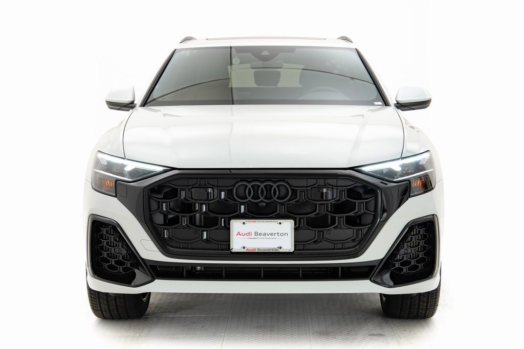 Used 2025 Audi Q8 Premium Plus w/ Premium Plus Package image 2