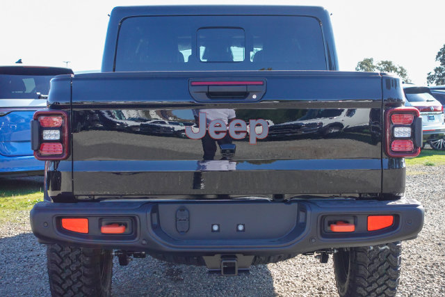 New 2026 Jeep Gladiator Mojave AWD/4WD image 10