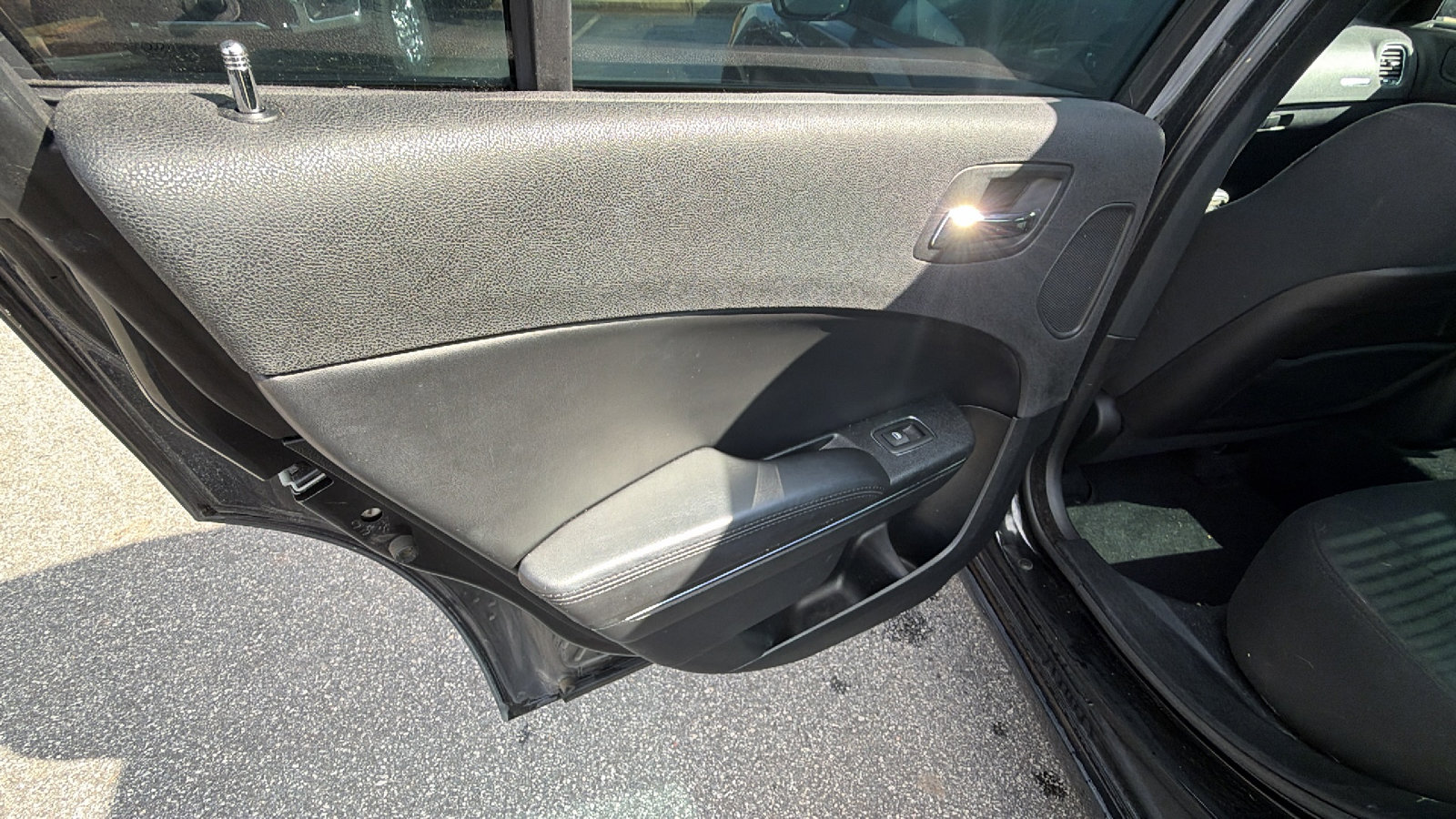 Used 2014 Dodge Charger SXT w/ Blacktop Package image 22