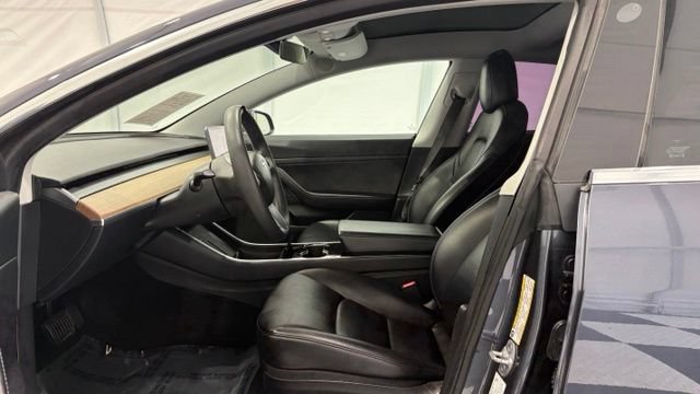 Used 2020 Tesla Model 3 Standard Range Plus RWD image 11