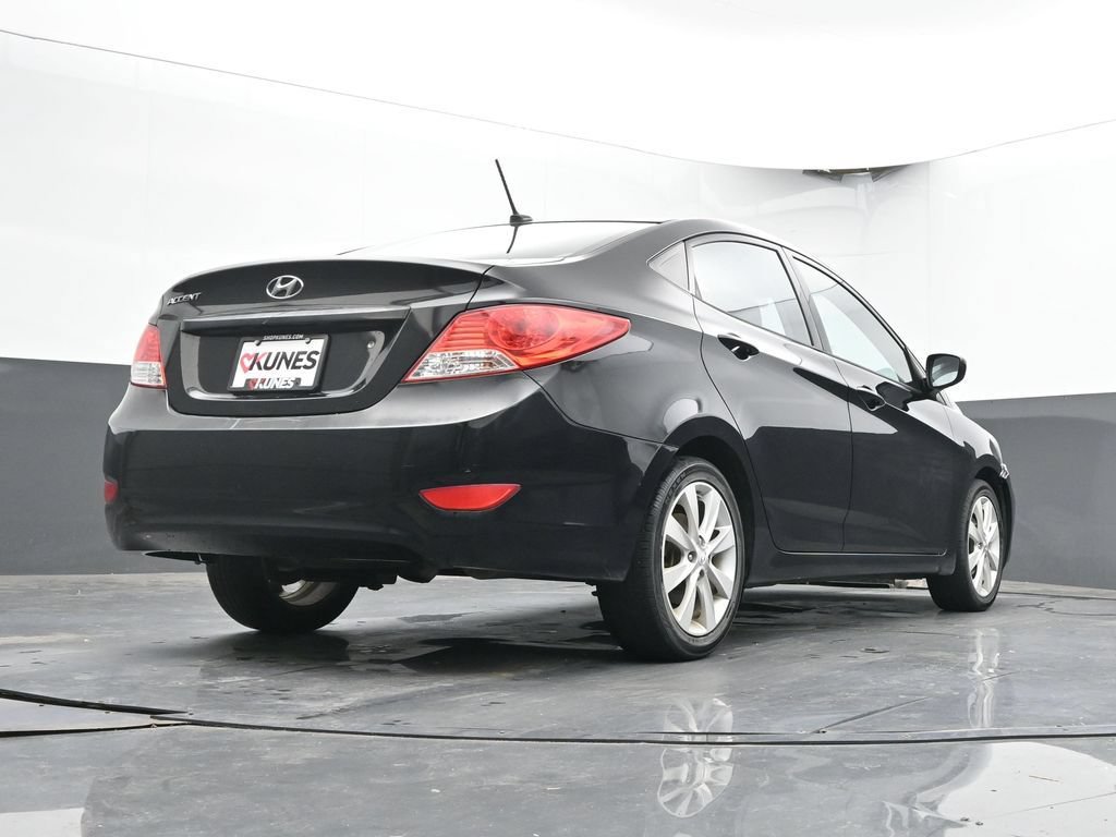 Used 2013 Hyundai Accent GLS w/ Premium Pkg FWD image 37