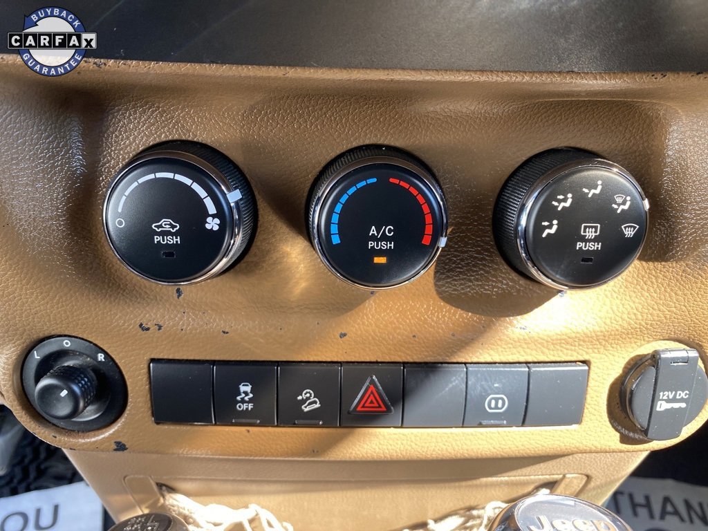 Used 2011 Jeep Wrangler Unlimited Sahara image 27