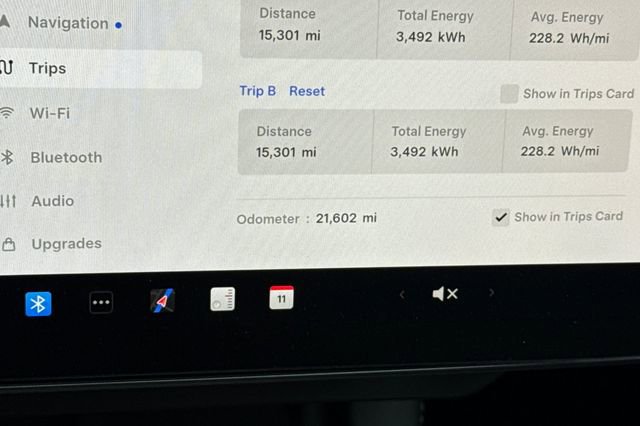 Used 2025 Tesla Model Y Long Range image 32