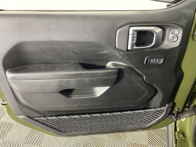 Used 2022 Jeep Wrangler Unlimited Sport AWD/4WD image 14