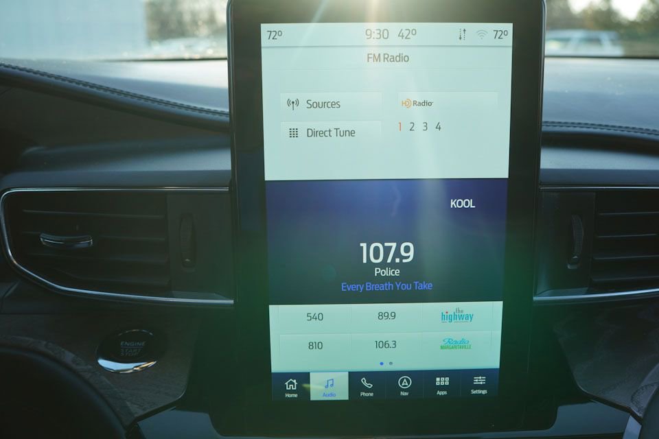 Certified 2022 Ford Explorer Platinum w/ Equipment Group 601A image 30