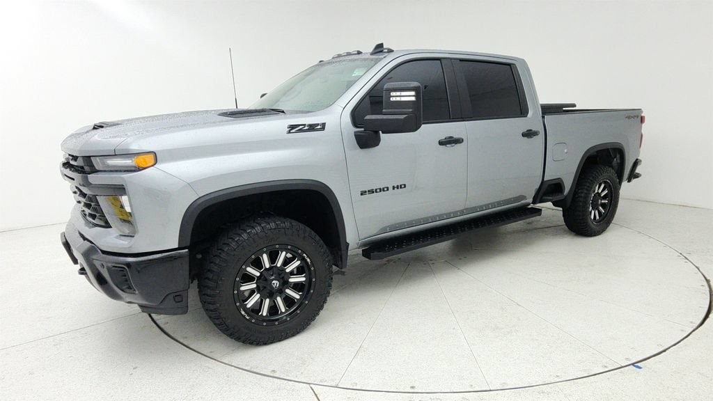 Used 2026 Chevrolet Silverado 2500 Custom w/ Custom Value Package AWD/4WD image 3