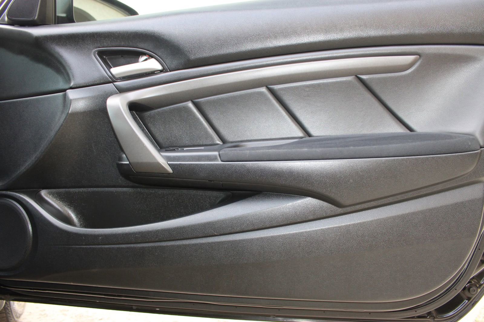 Used 2011 Honda Accord LX-S image 11