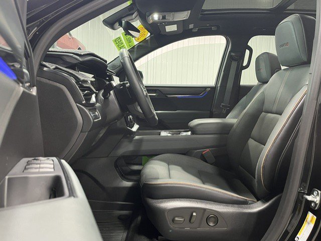 Certified 2026 GMC Acadia AT4 w/ Luxury Package AWD/4WD image 13