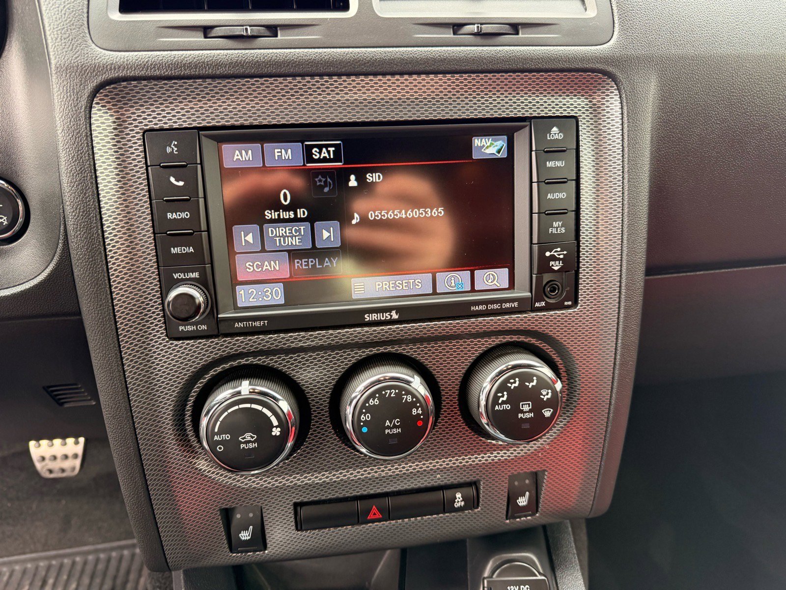 Used 2013 Dodge Challenger R/T Plus image 20