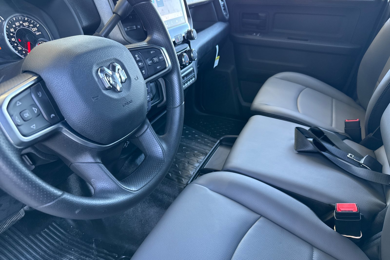 New 2026 RAM 3500 Tradesman w/ Chrome Appearance Group image 9