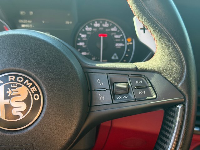 Used 2019 Alfa Romeo Giulia Quadrifoglio w/ Driver Assist Dynamic Package RWD image 28