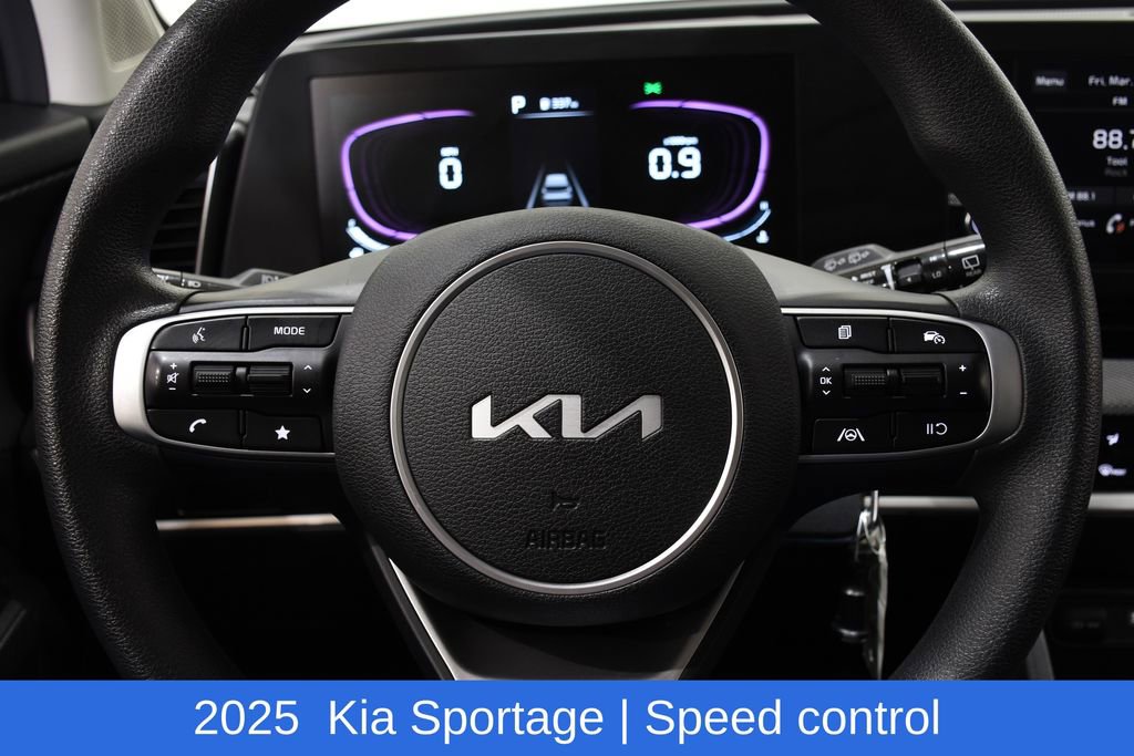 Used 2025 Kia Sportage LX image 12