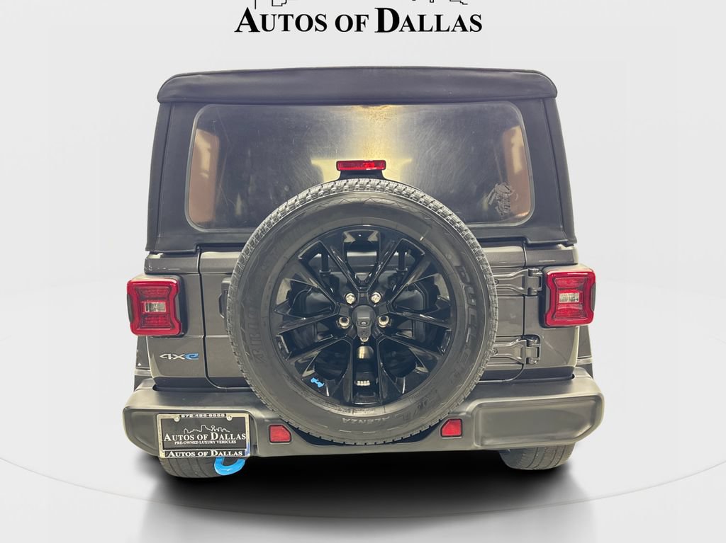 Used 2022 Jeep Wrangler Unlimited Sahara w/ Cold Weather Group AWD/4WD image 7