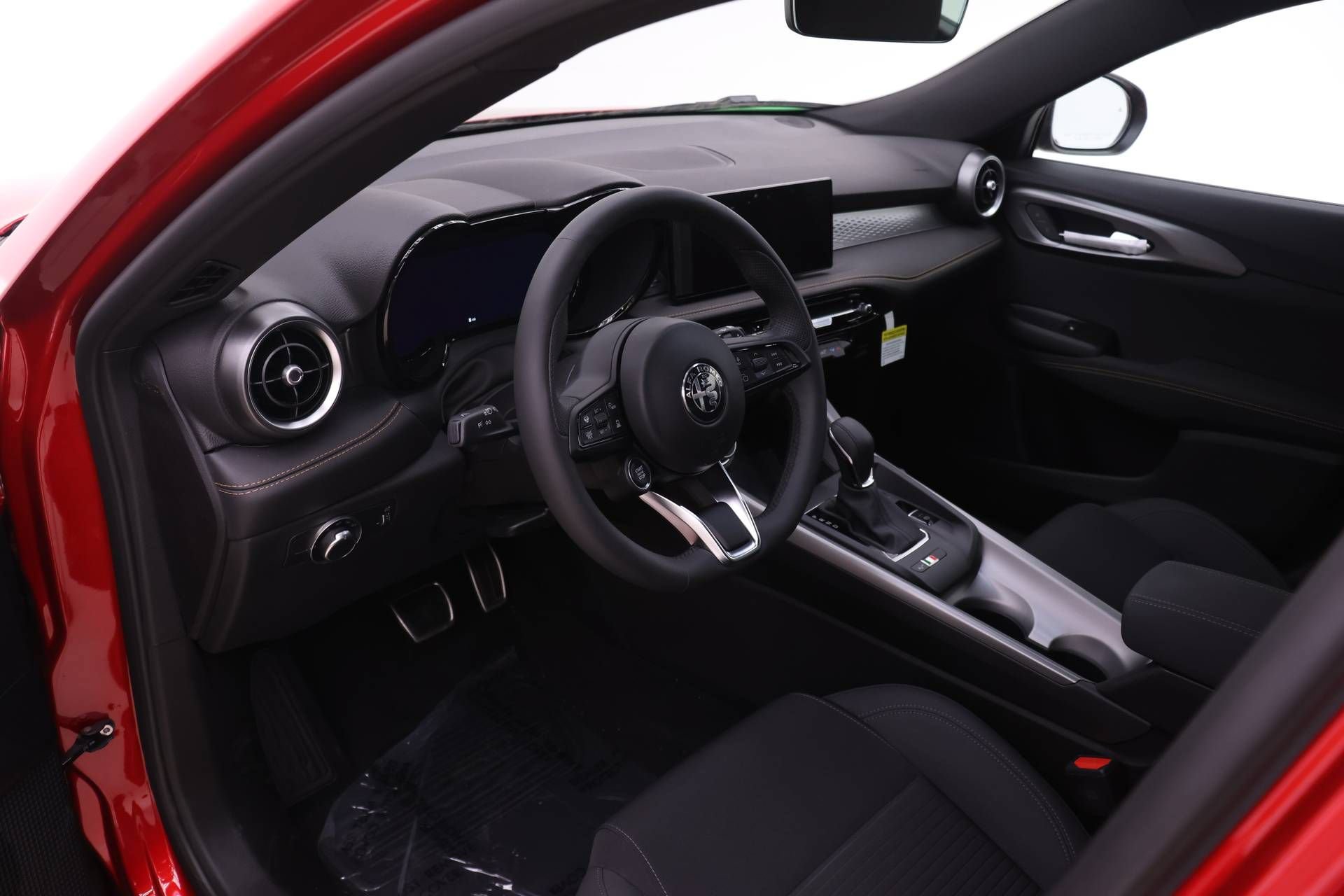 New 2026 Alfa Romeo Tonale w/ Active Assist Package AWD/4WD image 6