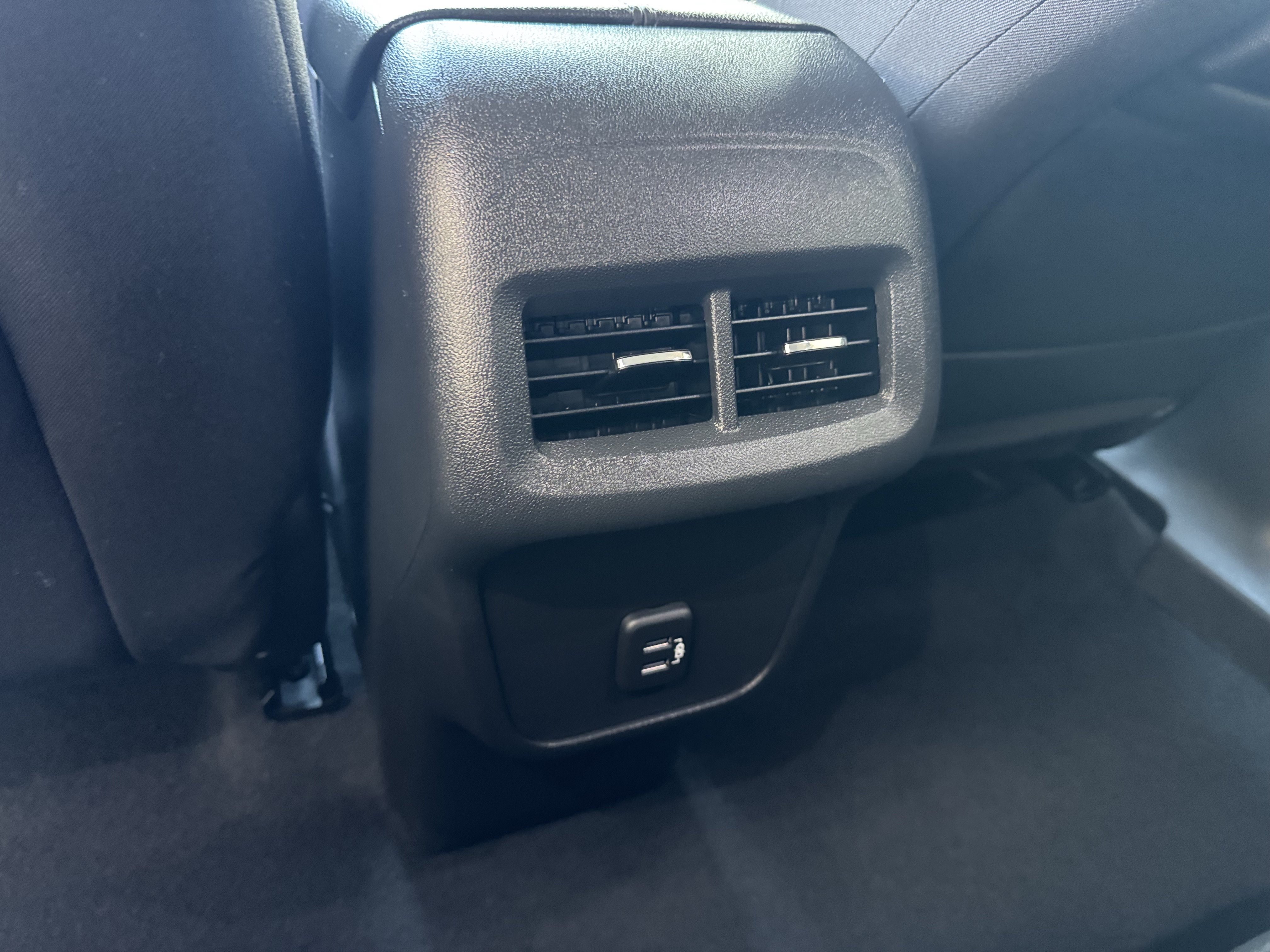Used 2020 GMC Terrain SLE w/ Elevation Edition FWD image 15