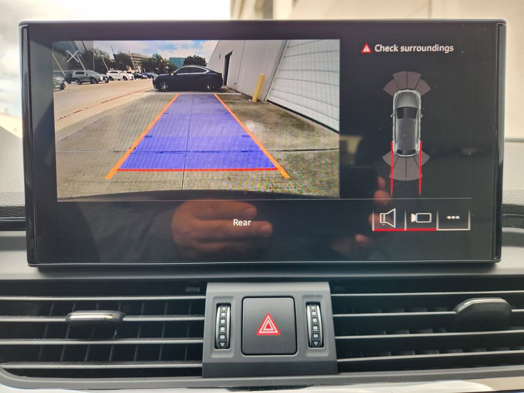 Used 2025 Audi Q5 e Premium image 17