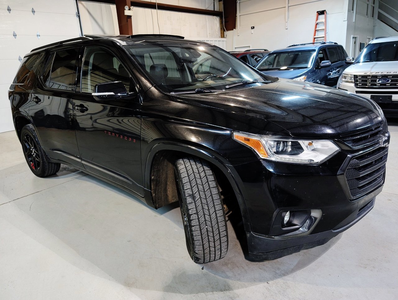 Used 2019 Chevrolet Traverse Premier w/ Redline Edition image 13