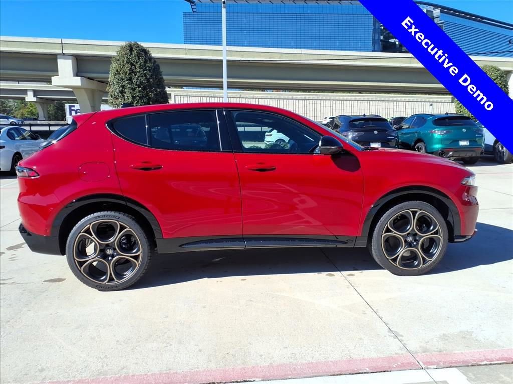 New 2025 Alfa Romeo Tonale AWD/4WD image 5