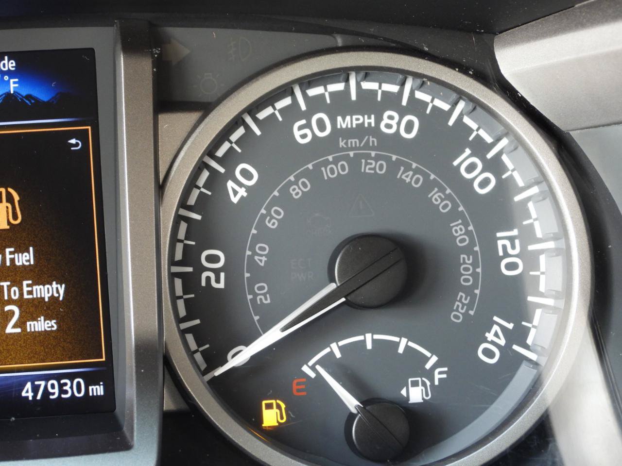 Used 2021 Toyota Tacoma SR5 RWD image 75