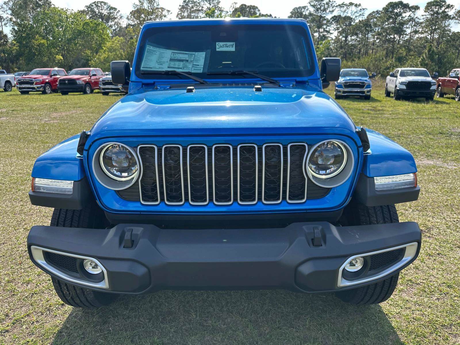 New 2025 Jeep Wrangler Unlimited Sahara AWD/4WD image 8