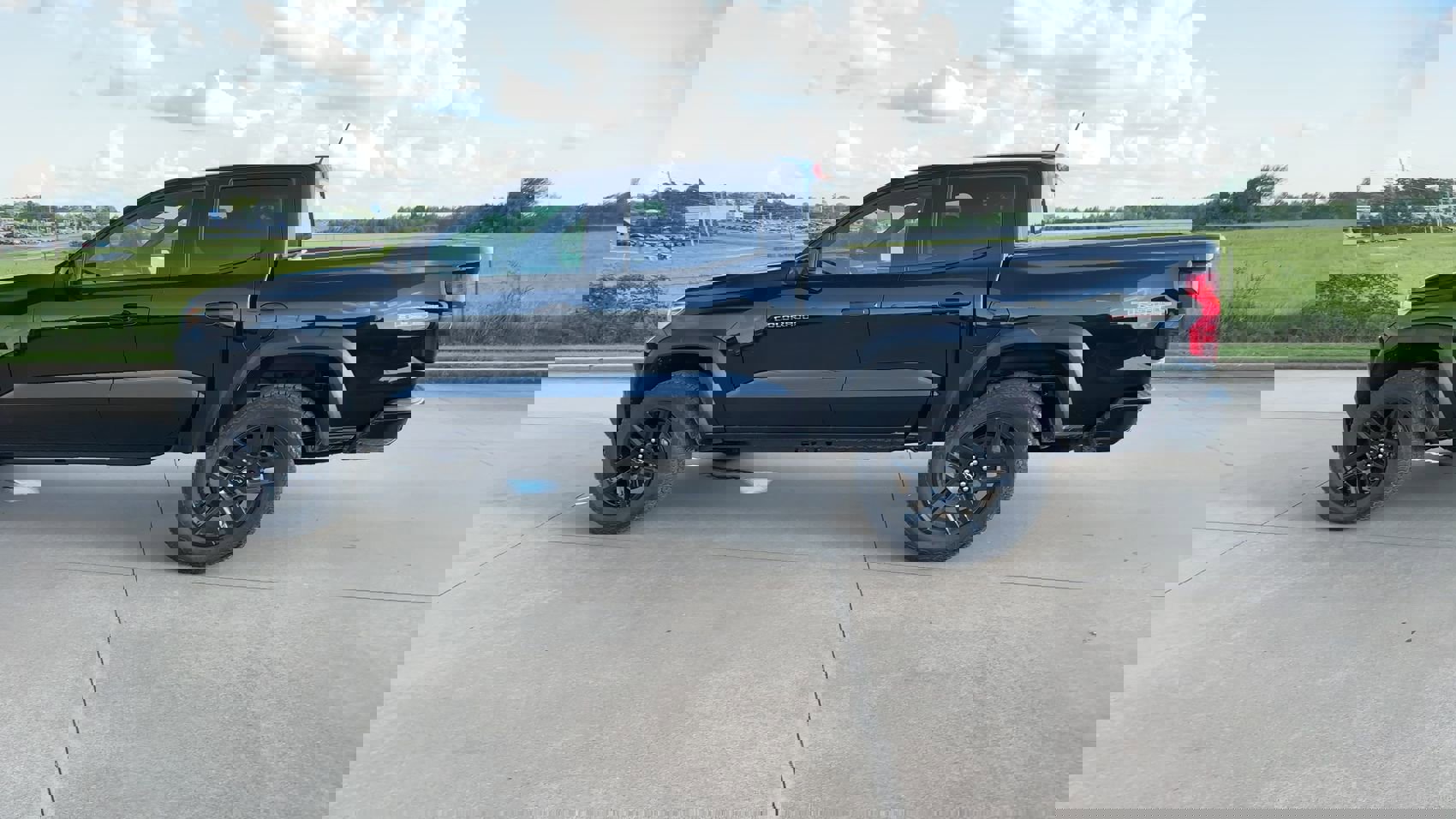 New 2025 Chevrolet Colorado Trail Boss w/ Midnight Edition image 5
