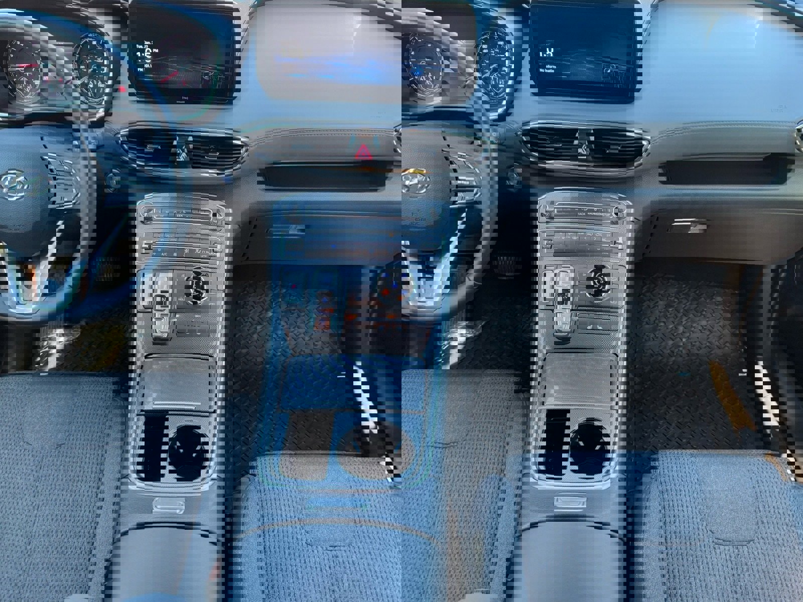 Used 2023 Hyundai Santa Fe SEL image 14