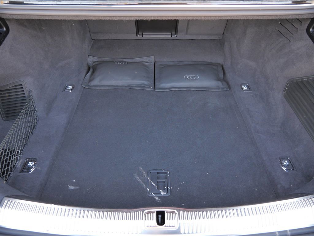 Used 2023 Audi S8 w/ S8 Comfort Plus Package image 24