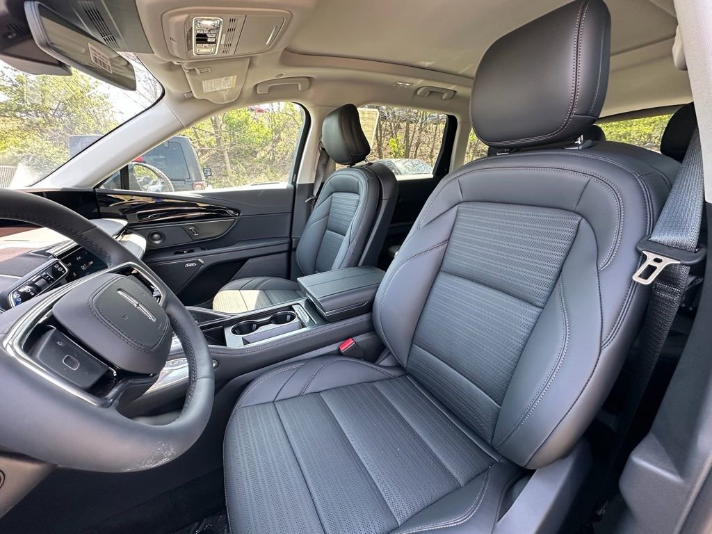 New 2026 Lincoln Nautilus Reserve AWD/4WD image 17