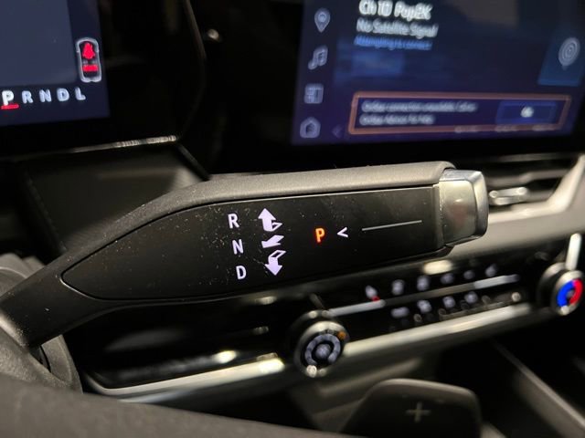 Used 2025 Chevrolet Equinox LT w/ Midnight Edition image 33