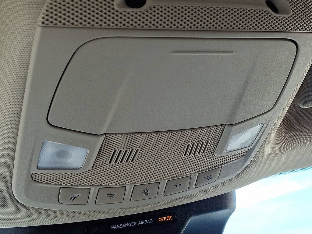Used 2024 Ford Expedition XLT AWD/4WD image 27