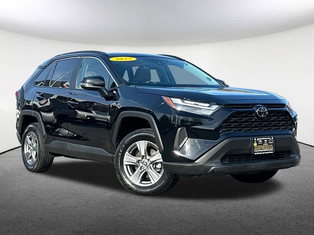 Used 2023 Toyota RAV4 XLE w/ Convenience Package image 2
