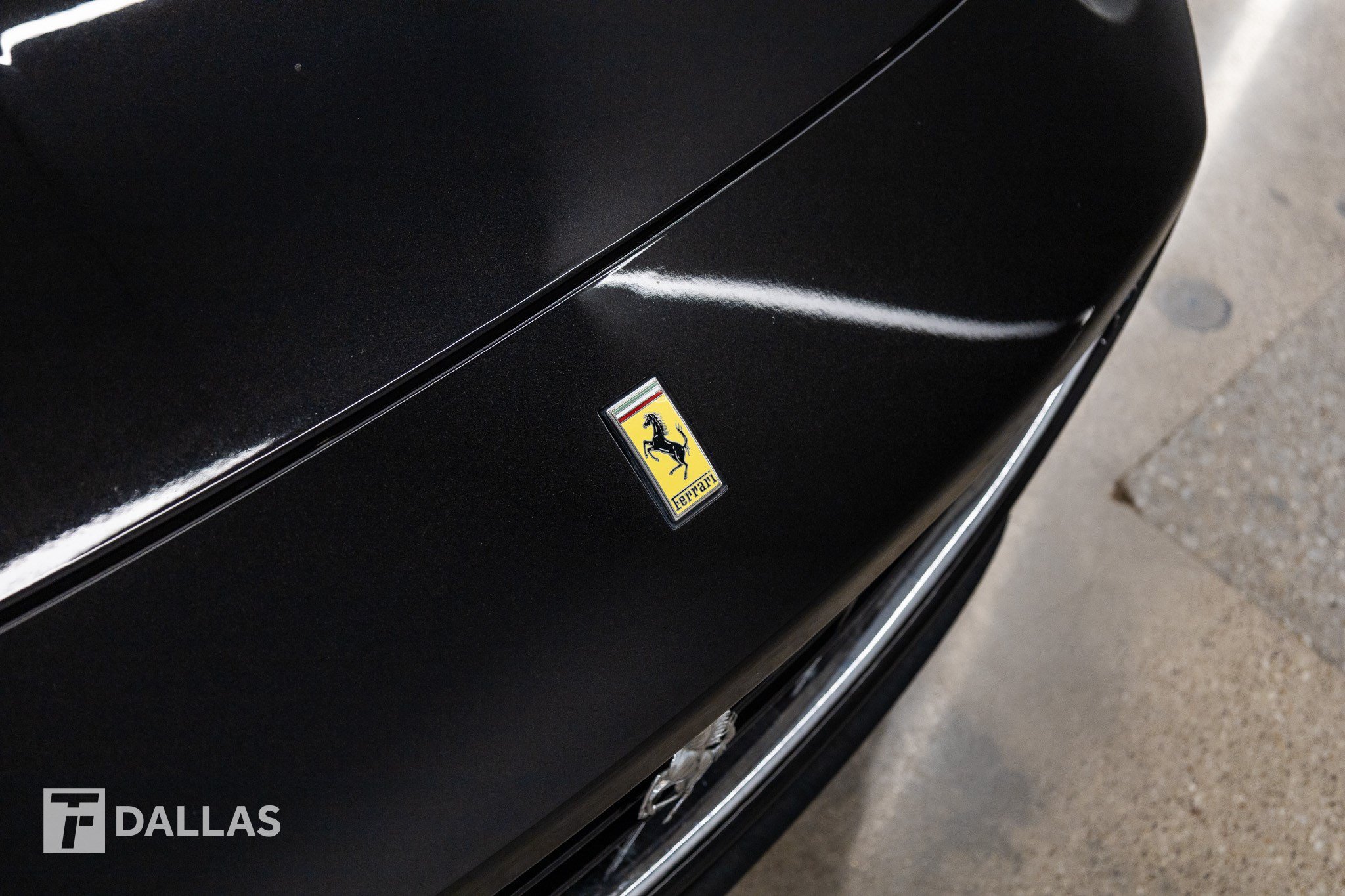 Used 2011 Ferrari California RWD image 20