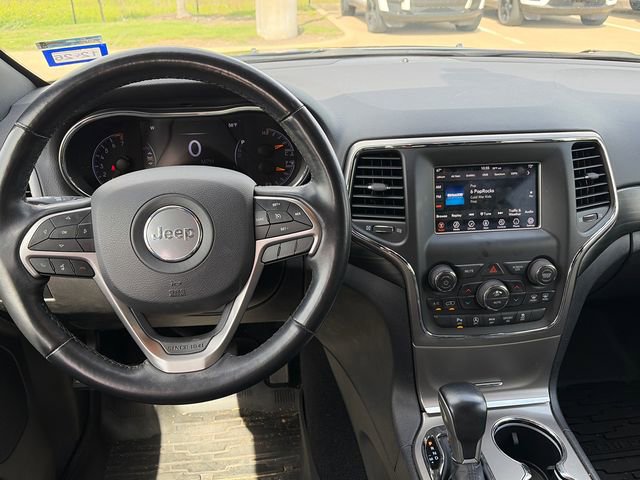 Used 2021 Jeep Grand Cherokee Laredo w/ Security & Convenience Group RWD image 13