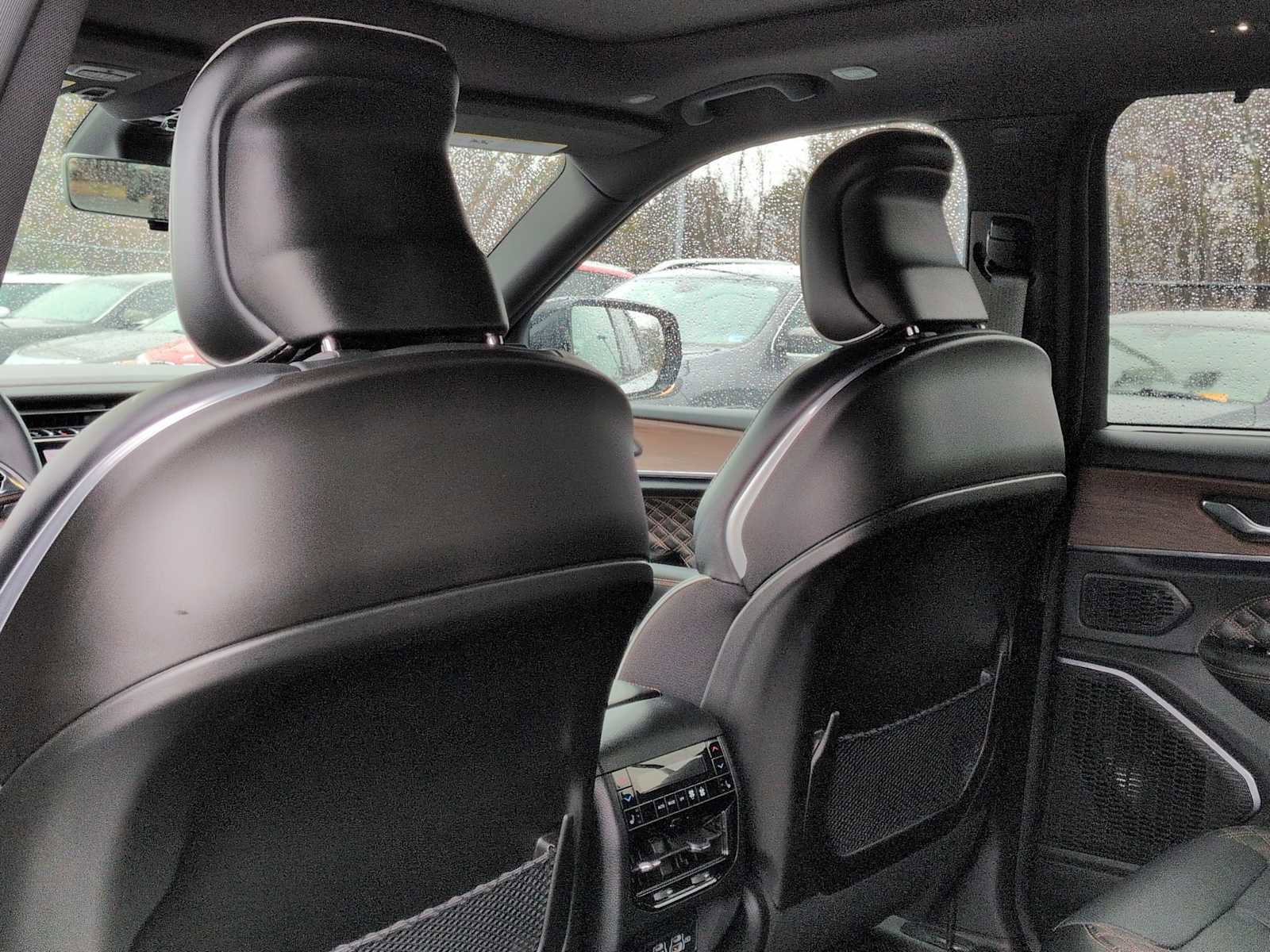 Used 2024 Jeep Grand Cherokee Summit w/ Adv Protech Group IV image 19