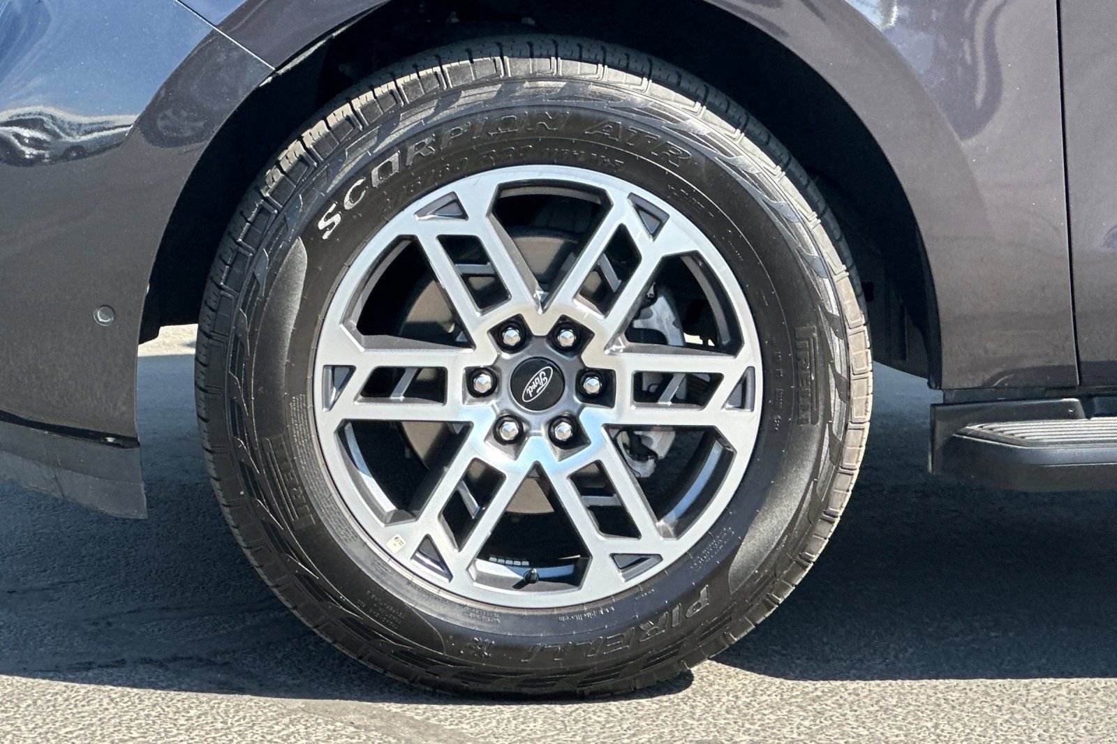 Used 2025 Ford Expedition Active image 26
