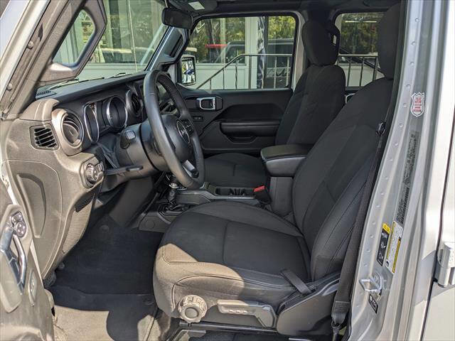 Used 2023 Jeep Gladiator Sport image 8