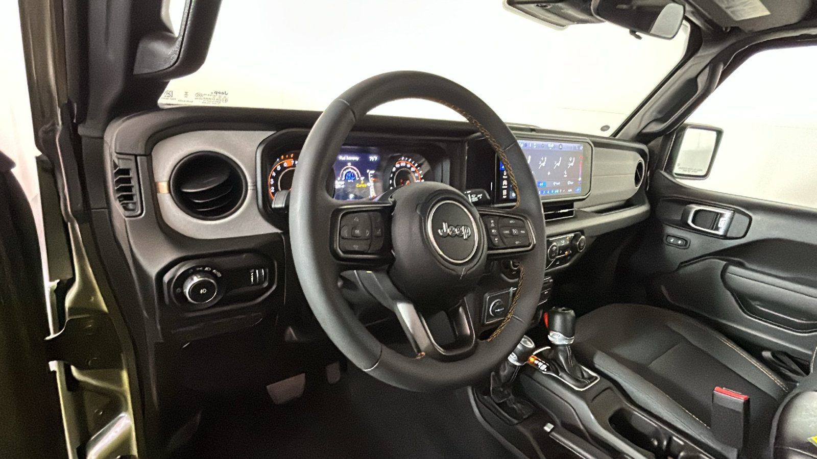 Used 2024 Jeep Wrangler Unlimited Sport AWD/4WD image 16